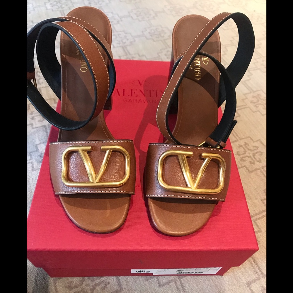Bnib valentino heals in tan sz 39 authentic 100%